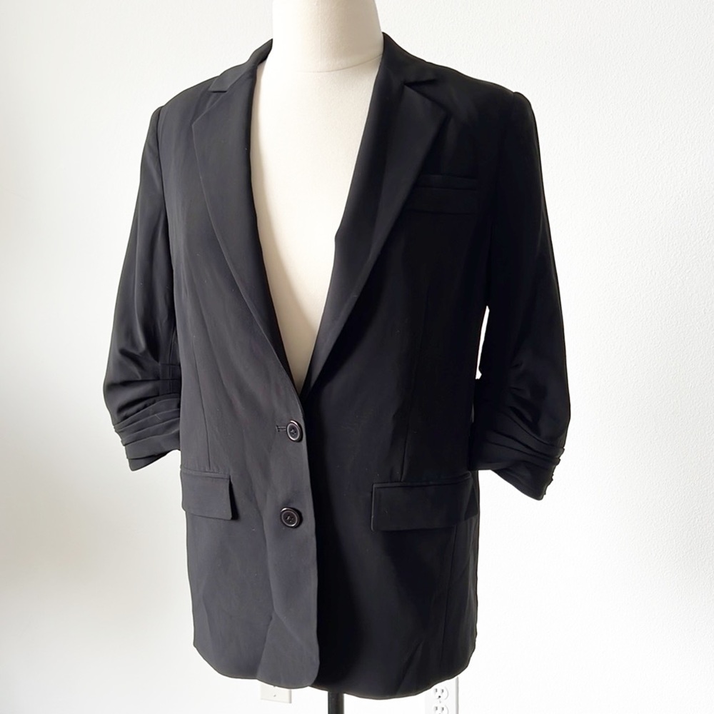 Alice + Olivia Black Blazer